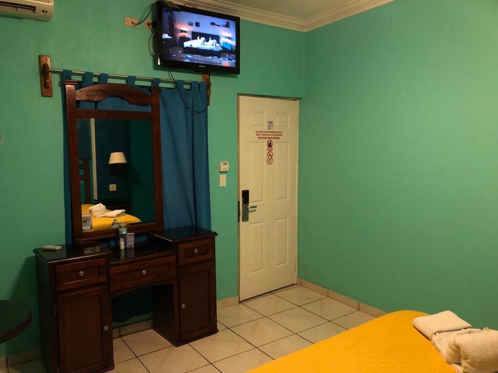 Hotel Paraiso Del Valle Ciudad Constitución المظهر الخارجي الصورة